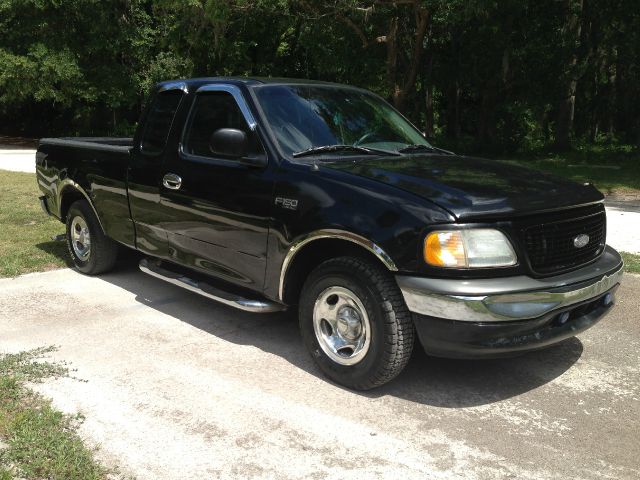 2000 Ford F150 Extended LS