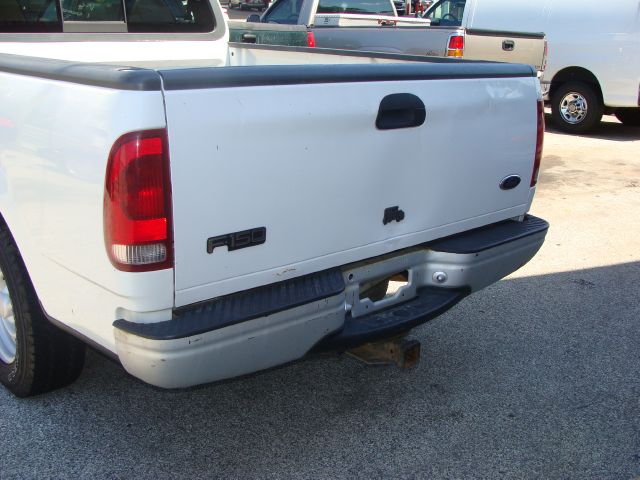 2000 Ford F150 103 WB XLT