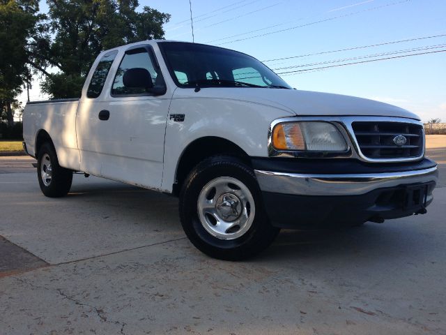 2000 Ford F150 Extended LS