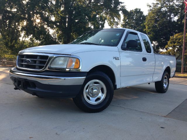 2000 Ford F150 Extended LS