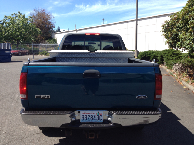 2000 Ford F150 SLT 1 Ton Dually 4dr 35