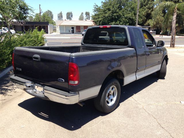 2000 Ford F150 GS 43