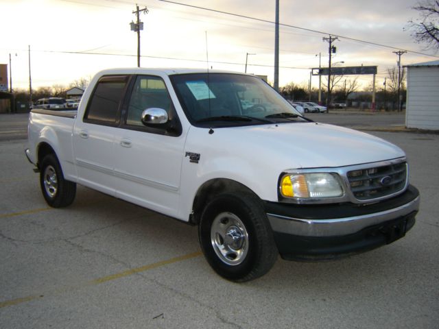 2001 Ford F150 SL Short Bed 2WD