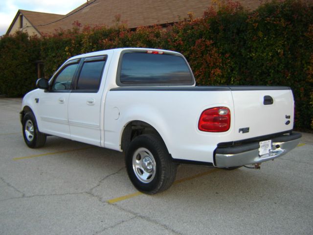 2001 Ford F150 SL Short Bed 2WD