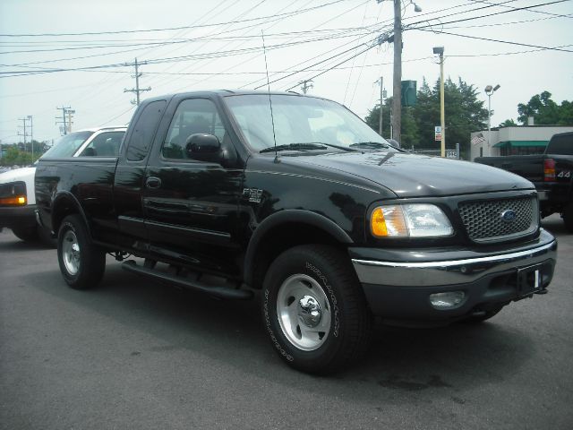 2001 Ford F150 SLT 1 Ton Dually 4dr 35