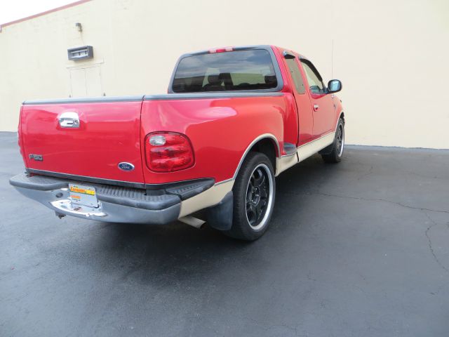 2001 Ford F150 SLE 5.3L V8 4WD 9 Passenger ABS TC