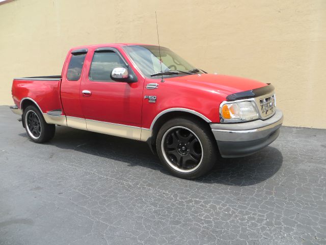 2001 Ford F150 SLE 5.3L V8 4WD 9 Passenger ABS TC