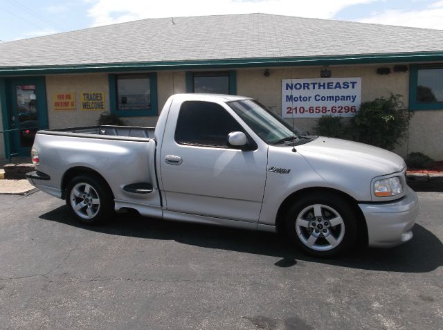 2001 Ford F150 4dr 4-cyl (natl) SUV