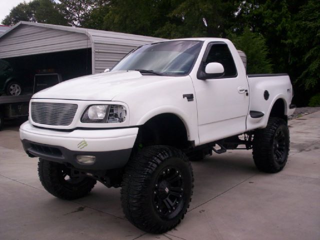 2001 Ford F150 Club Cab SXT