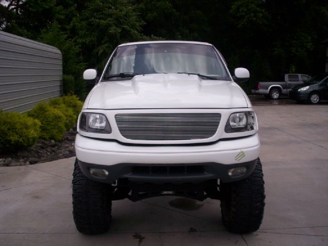 2001 Ford F150 Club Cab SXT