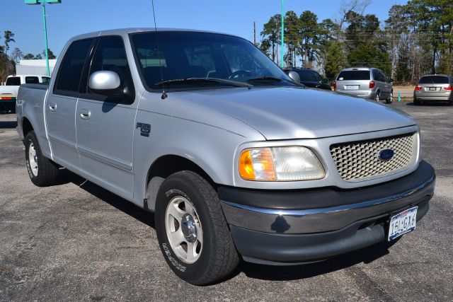 2001 Ford F150 SL Short Bed 2WD