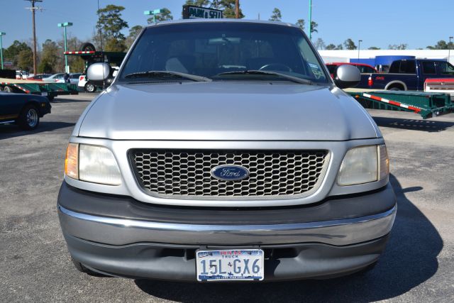 2001 Ford F150 SL Short Bed 2WD