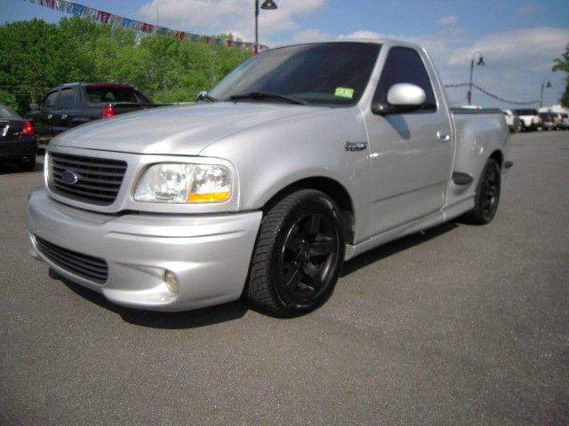 2001 Ford F150 4dr 4-cyl (natl) SUV