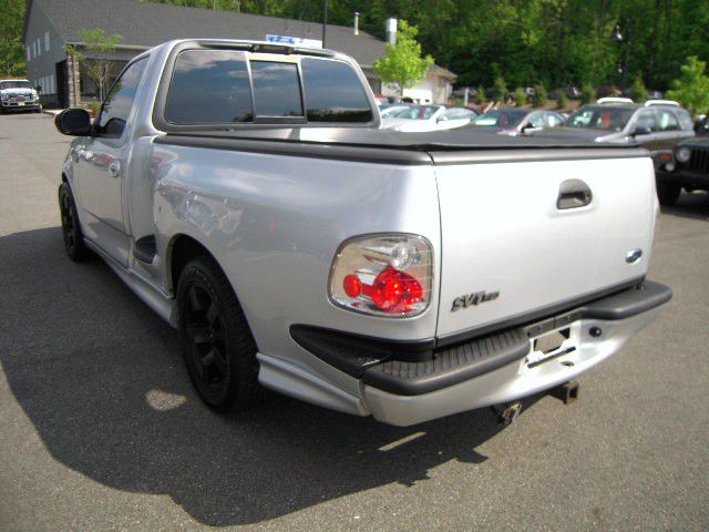 2001 Ford F150 4dr 4-cyl (natl) SUV