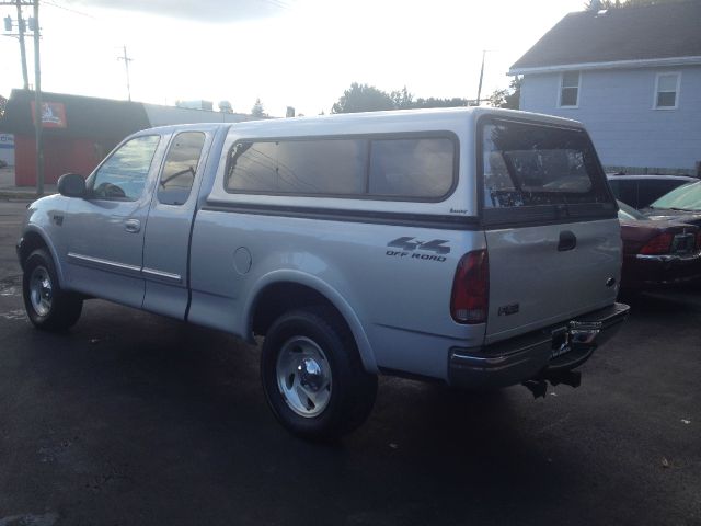 2001 Ford F150 SLT 1 Ton Dually 4dr 35