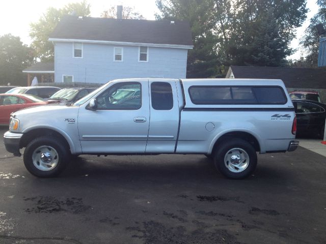 2001 Ford F150 SLT 1 Ton Dually 4dr 35