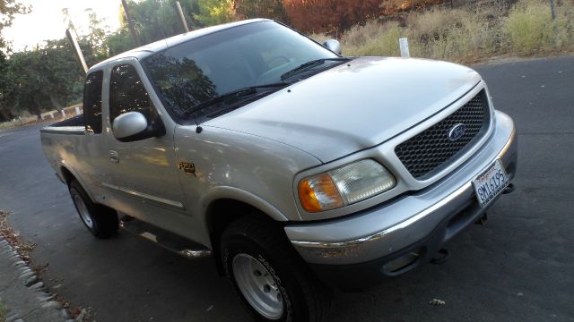 2001 Ford F150 SLT 1 Ton Dually 4dr 35