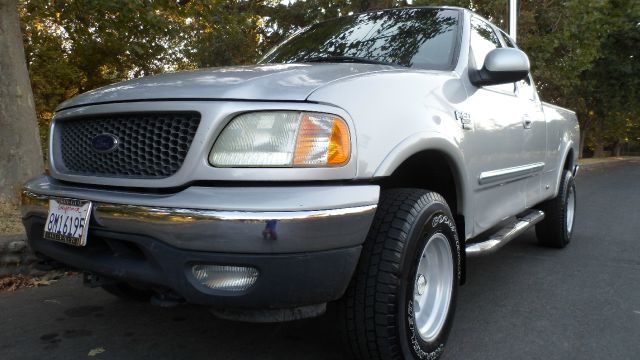 2001 Ford F150 SLT 1 Ton Dually 4dr 35