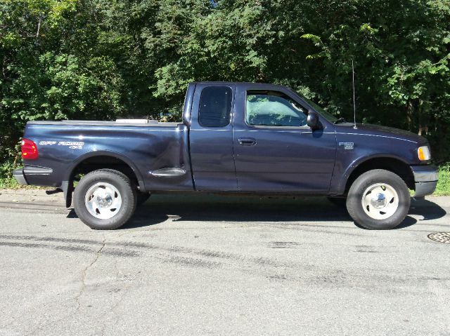 2001 Ford F150 3.0si Coupe