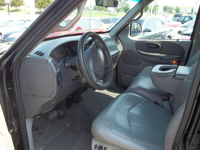 2001 Ford F150 Club Cab 131 WB