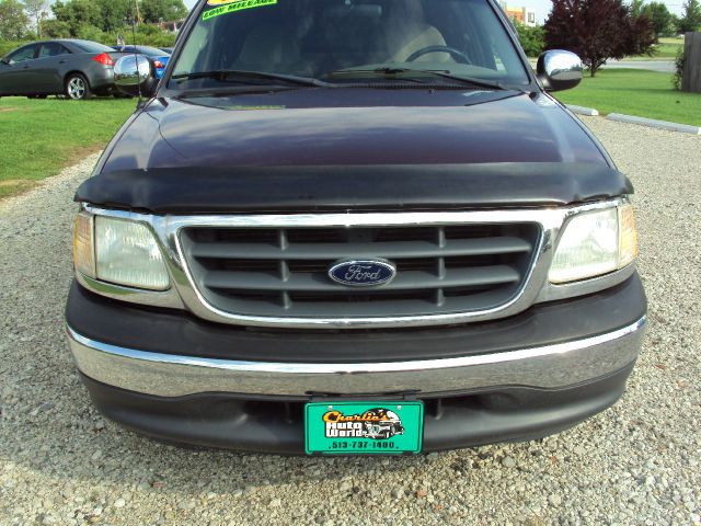 2001 Ford F150 SL Short Bed 2WD