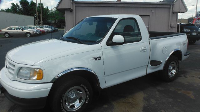 2001 Ford F150 LE Model