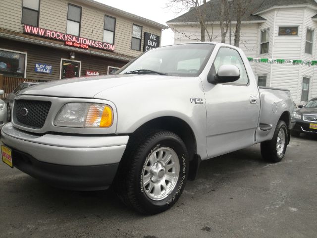 2001 Ford F150 4dr Sdn W/1sa Ltd Avail Sedan