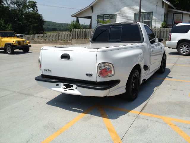 2001 Ford F150 4dr 4-cyl (natl) SUV