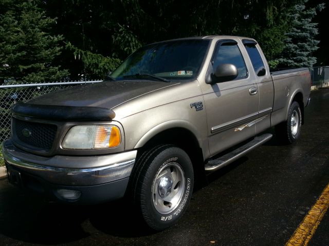 2001 Ford F150 SLT 1 Ton Dually 4dr 35