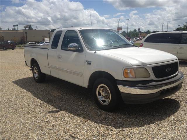 2001 Ford F150 4dr SE 2WD V6 Auto