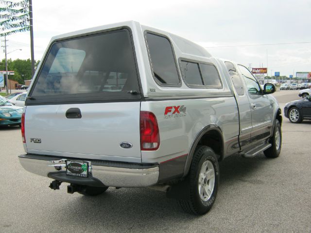 2002 Ford F150 SLT 1 Ton Dually 4dr 35