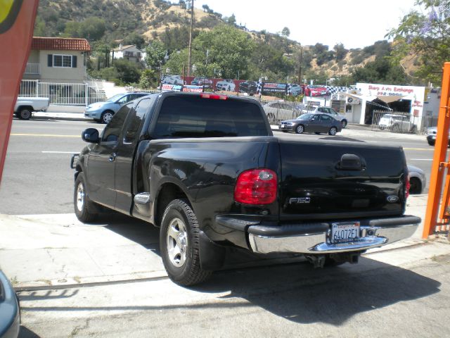 2002 Ford F150 SLE 5.3L V8 4WD 9 Passenger ABS TC