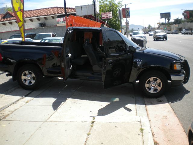 2002 Ford F150 SLE 5.3L V8 4WD 9 Passenger ABS TC