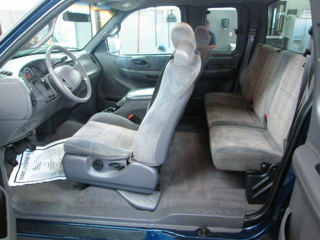 2002 Ford F150 3.0si Coupe