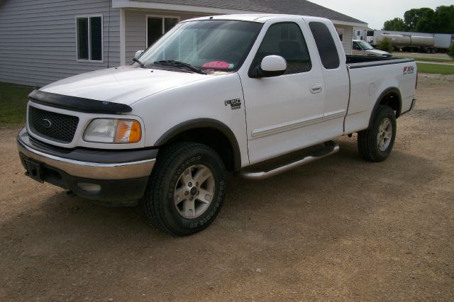 2002 Ford F150 SLT 1 Ton Dually 4dr 35