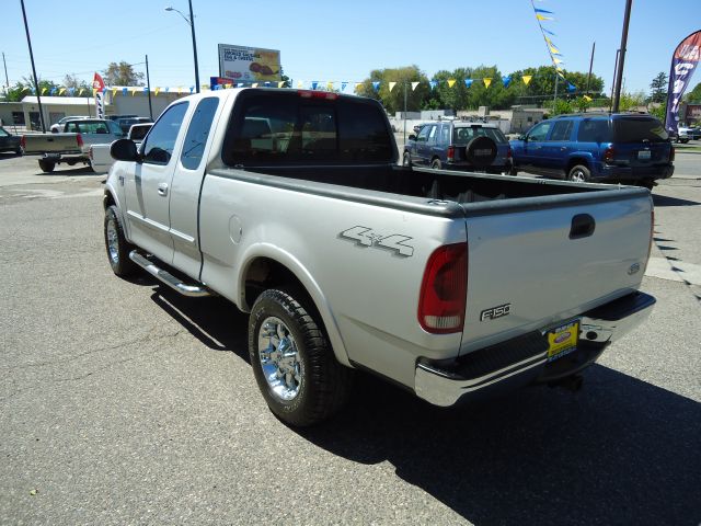 2002 Ford F150 SLT 1 Ton Dually 4dr 35