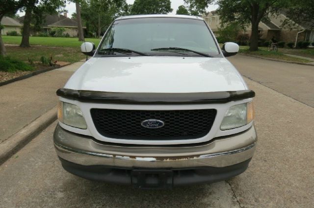 2002 Ford F150 Base Hardtop