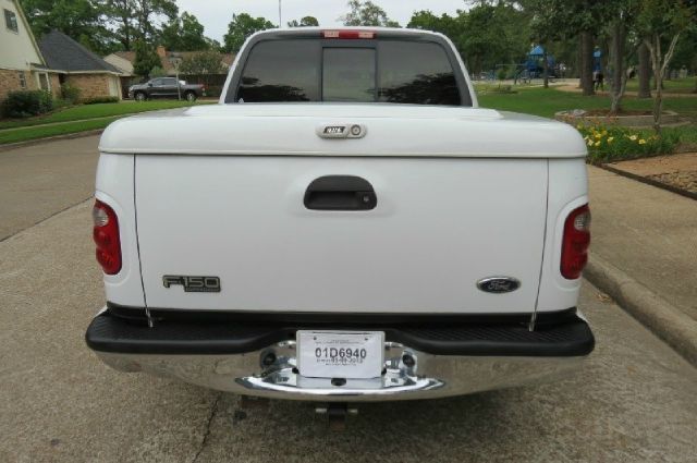 2002 Ford F150 Base Hardtop