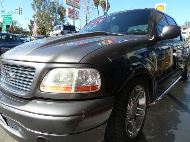 2002 Ford F150 SLT 1 Ton Dually 4dr 35