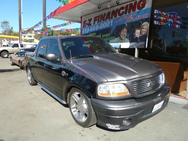 2002 Ford F150 SLT 1 Ton Dually 4dr 35