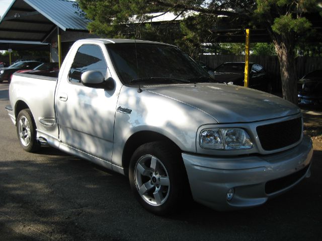 2002 Ford F150 4dr 4-cyl (natl) SUV