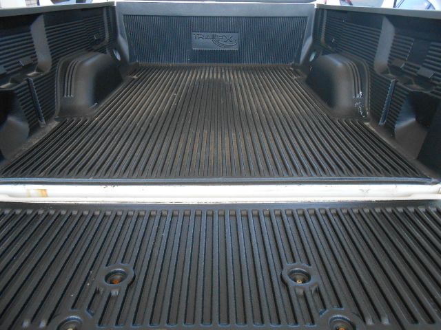 2002 Ford F150 SLT 1 Ton Dually 4dr 35