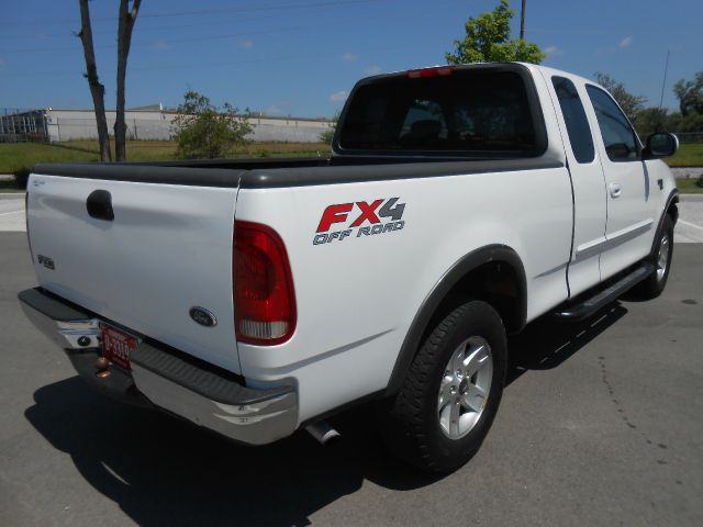 2002 Ford F150 SLT 1 Ton Dually 4dr 35