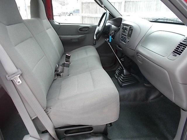 2002 Ford F150 Reg Cab 108 WB