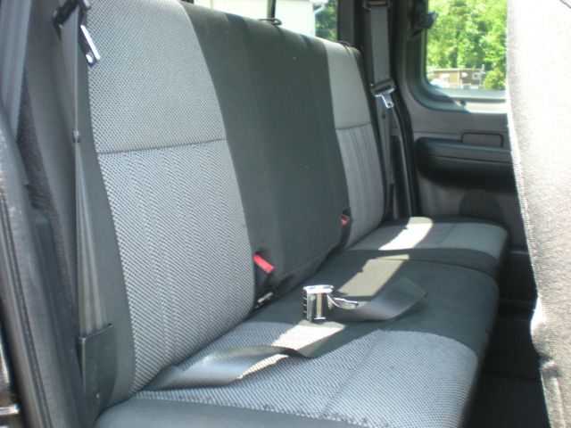 2003 Ford F150 XL 2WD Reg Cab