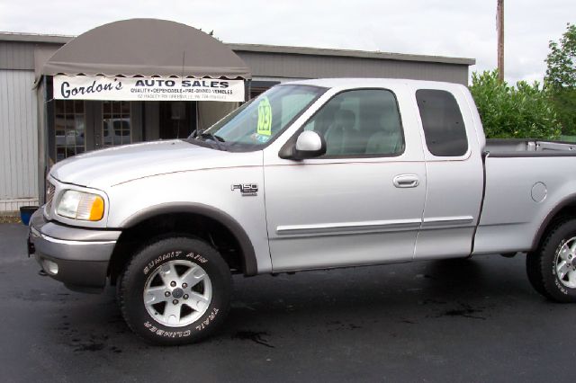 2003 Ford F150 XL 2WD Reg Cab