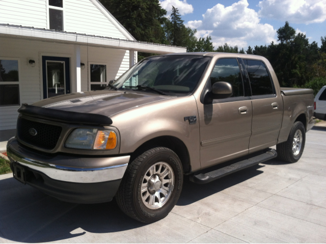 2003 Ford F150 SL Short Bed 2WD