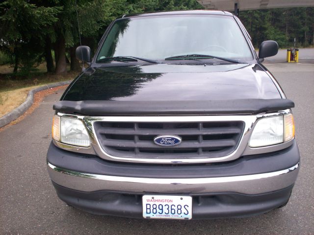 2003 Ford F150 LE Model