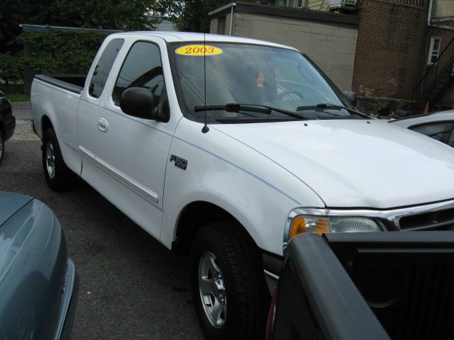 2003 Ford F150 XLT Supercrew Short Bed 2WD