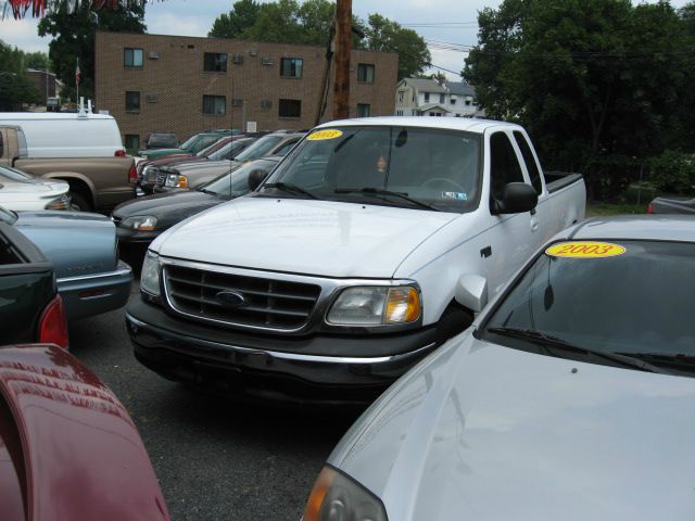 2003 Ford F150 XLT Supercrew Short Bed 2WD